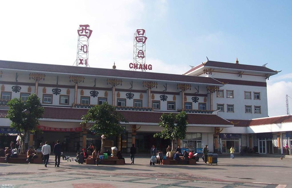 318 Express Motel Xichang Екстер'єр фото